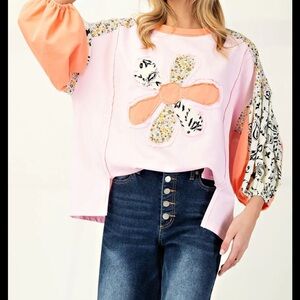 3-U)Easel Peach and Cream Sweatshirt floral patchwork size large